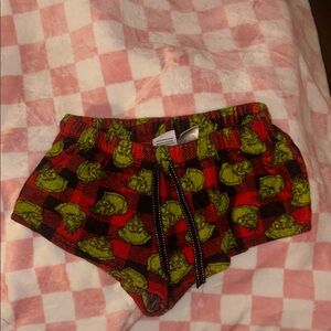No Boundaries Red & Green Plaid Grinch Print Bike Shorts